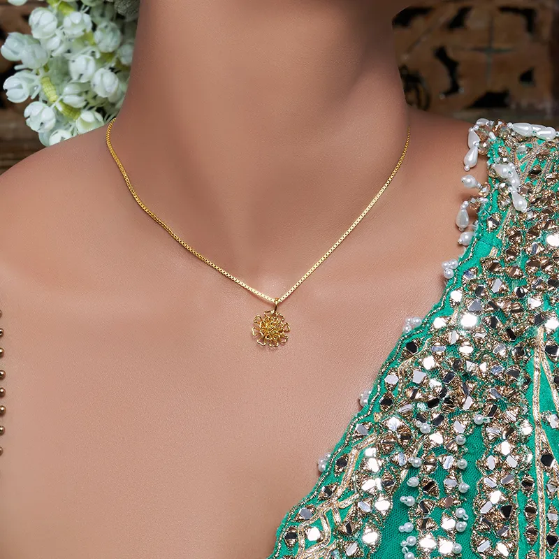 22K Floral Gold Pendant Set with chain