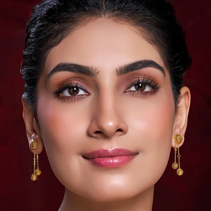 Contemporary yet Timeless Necklace Set
