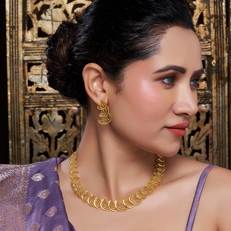 Timeless luxury made Easy in 22K Gold