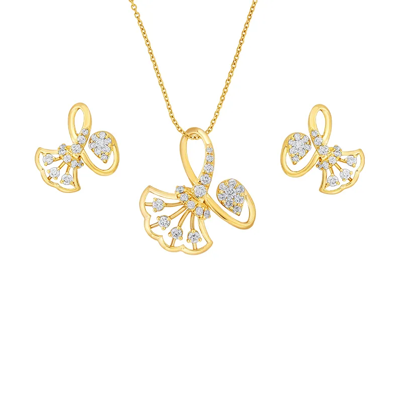 Nature inspired Sparkle -18K Gold Diamond Pendant Set