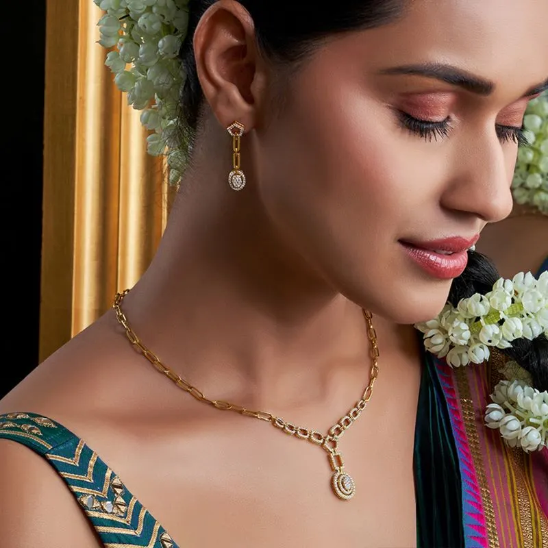Charming Gold Diamond Necklace Set