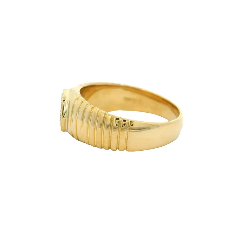 Elegant Diamond Men's Ring - Size 8.5