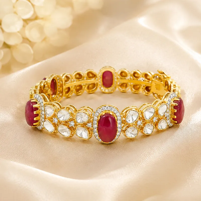 Set of Bangles in uncut Diamonds and Rubies