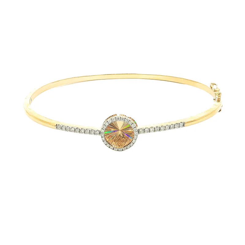 Beautiful 18K Yellow Gold Round Bangle Bracelet with Sparkling Diamonds
