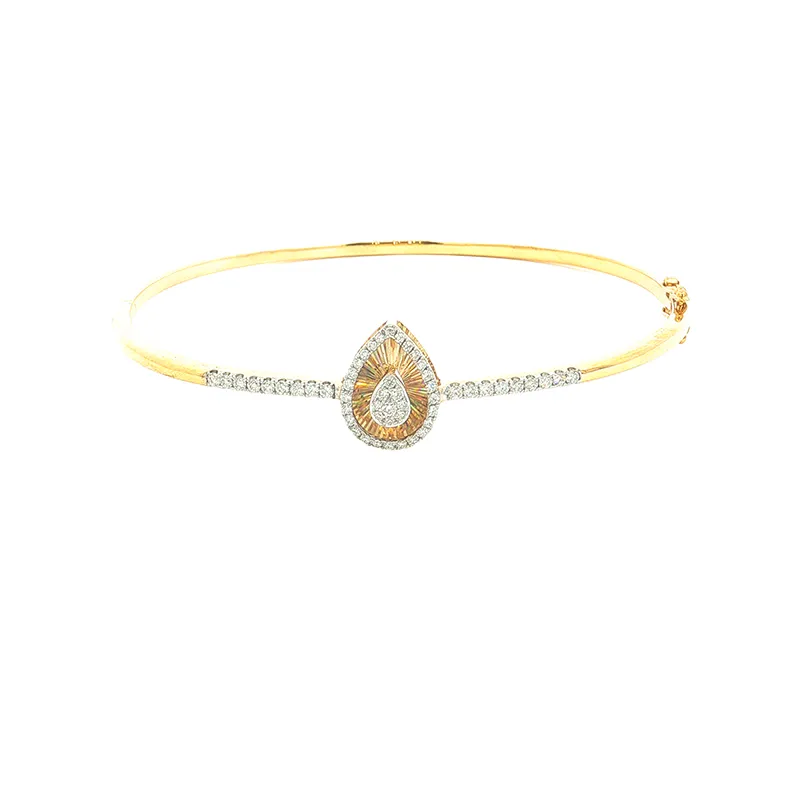 Elegant 18K Yellow Gold Pear Shaped Bangle Bracelet with Sparkling Diamonds