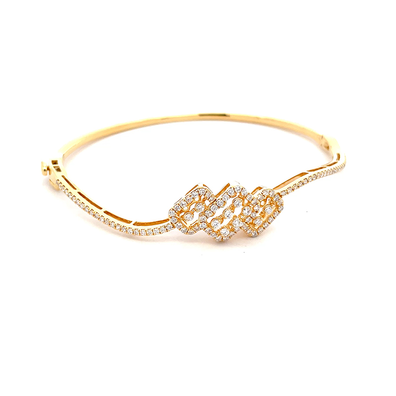 Elegant Gold and Diamond Bracelet
