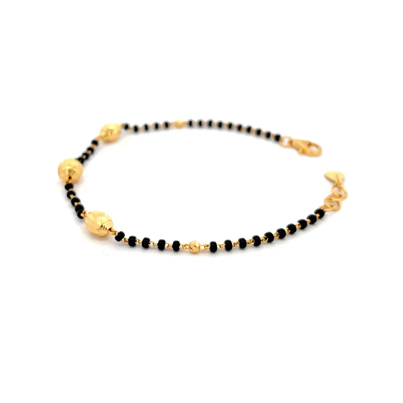 Elegant 22k Yellow Gold Bracelet with Black Beads 7.5 Inch Length