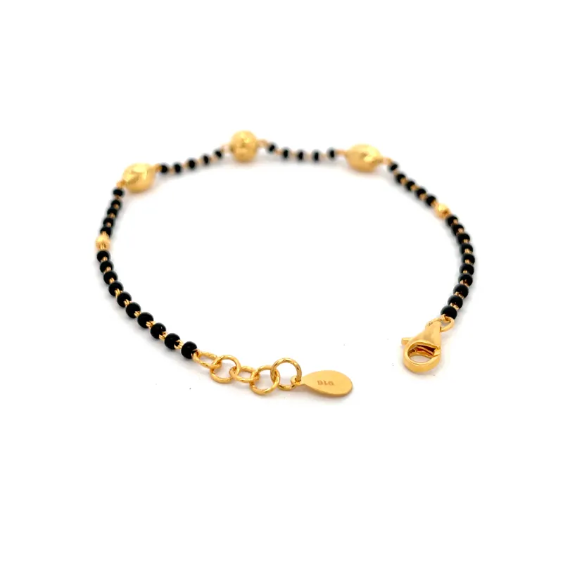 Elegant 22k Yellow Gold Bracelet with Black Beads 7.5 Inch Length