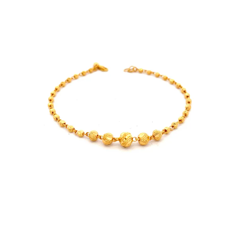 Beautiful 22 karat yellow gold bracelet with a classic and versatile design