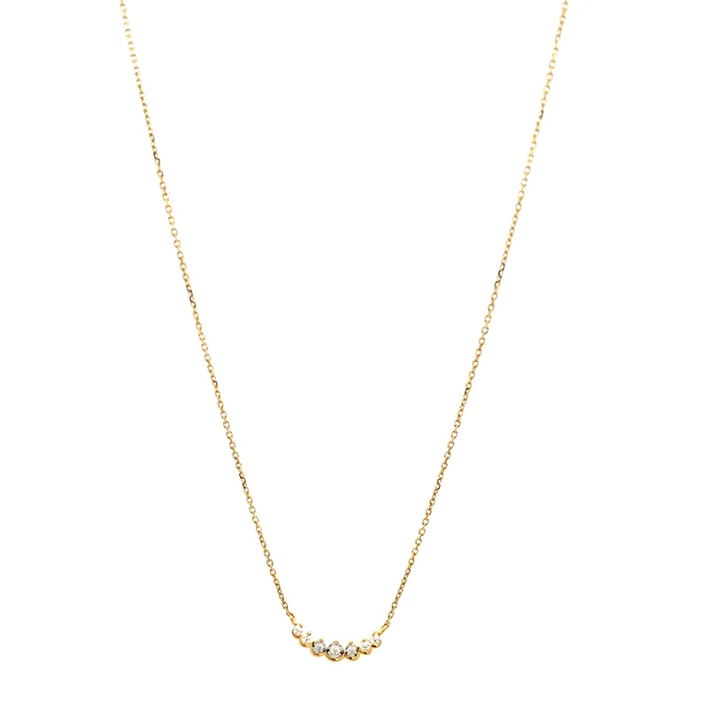 Modest Necklace in 18K Gold and Diamonds