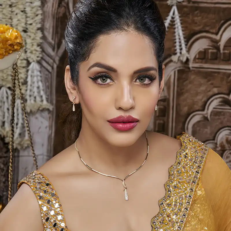 Enchanting, Drop shaped, Rose Gold Diamond Necklace Set