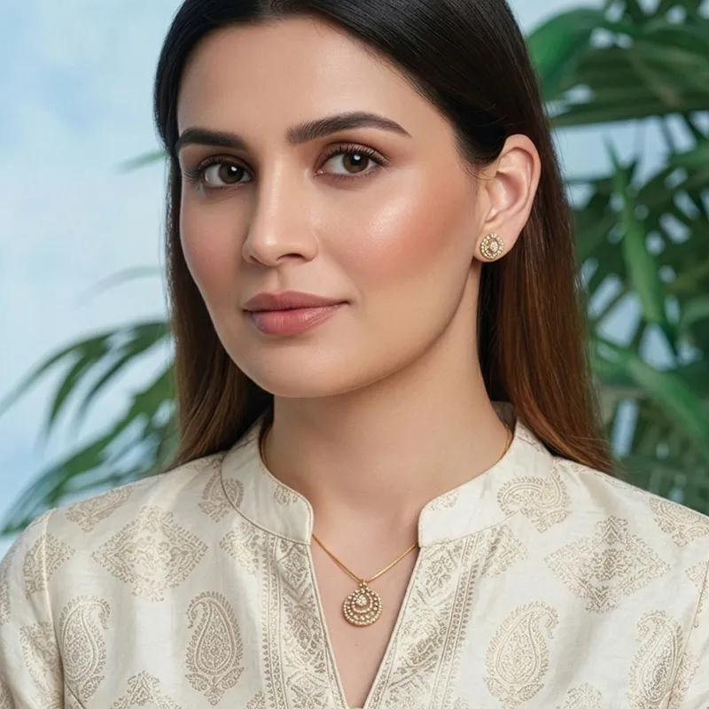 18K Yellow Gold & Diamond Fancy Oval Pendant Set