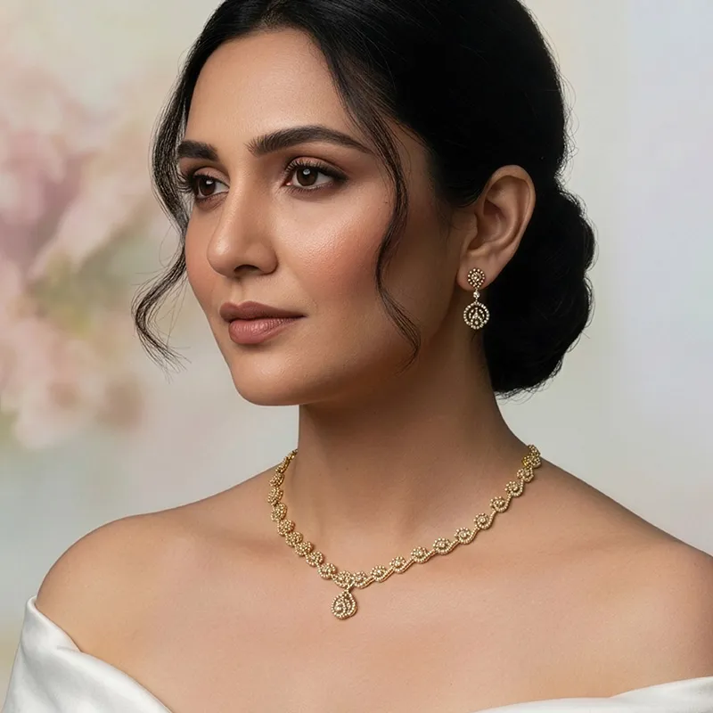 18K Yellow Gold & Diamond Curved Fan Necklace Set