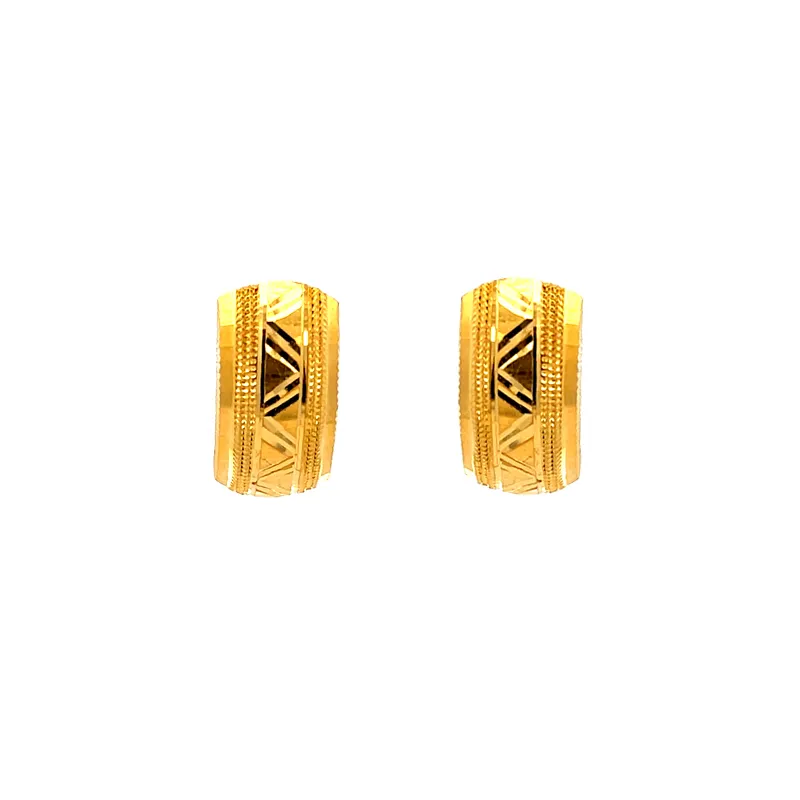 Elegant Gold Earrings with Clip back, Length 15mm