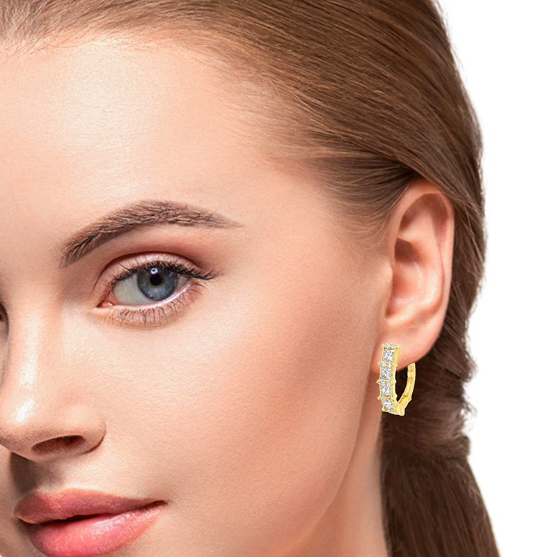 18K Gold Diamond Hoop Earrings