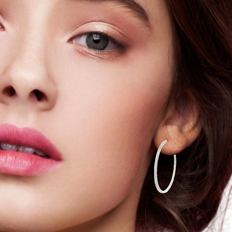 18K Gold Diamond Hoop Earrings