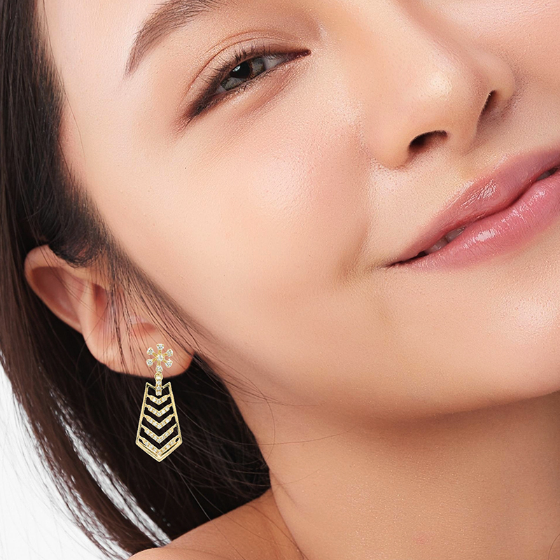 Elegant Gold and Diamond Earrings