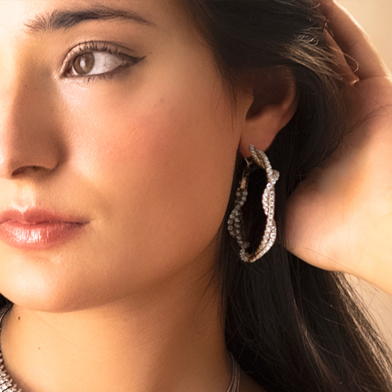 Spiral twist Diamond Hoops in 18K White Gold