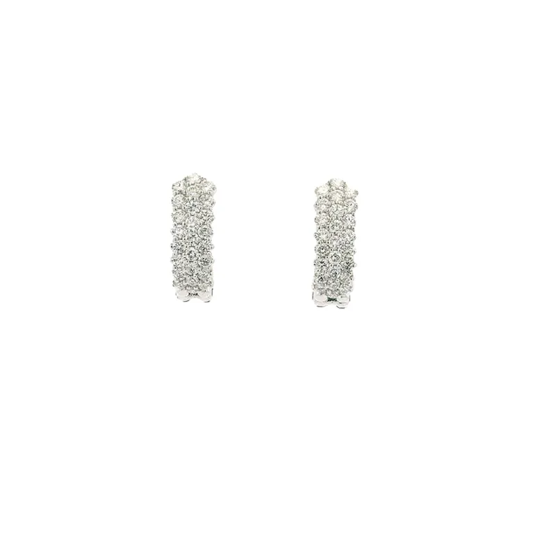 Elegant White Gold Diamond Set
