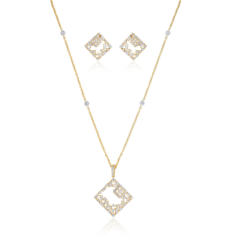 18K Gold Diamond Pendant Set, square