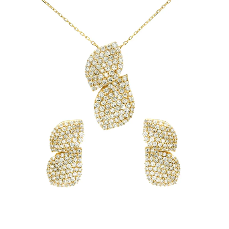 Floral Gold and Diamond Necklace and Earrings