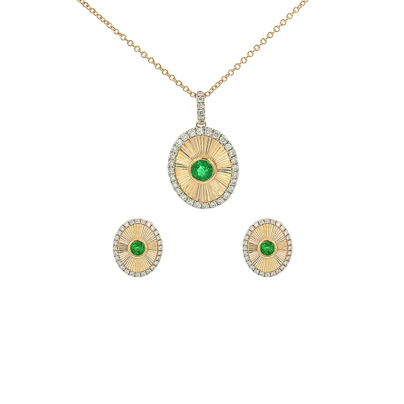 Elegant 18K Yellow Gold Emerald and Diamond Oval Pendant and Earrings Jewelry Set