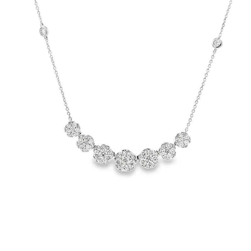 Elegant Diamond Necklace in 18K White Gold