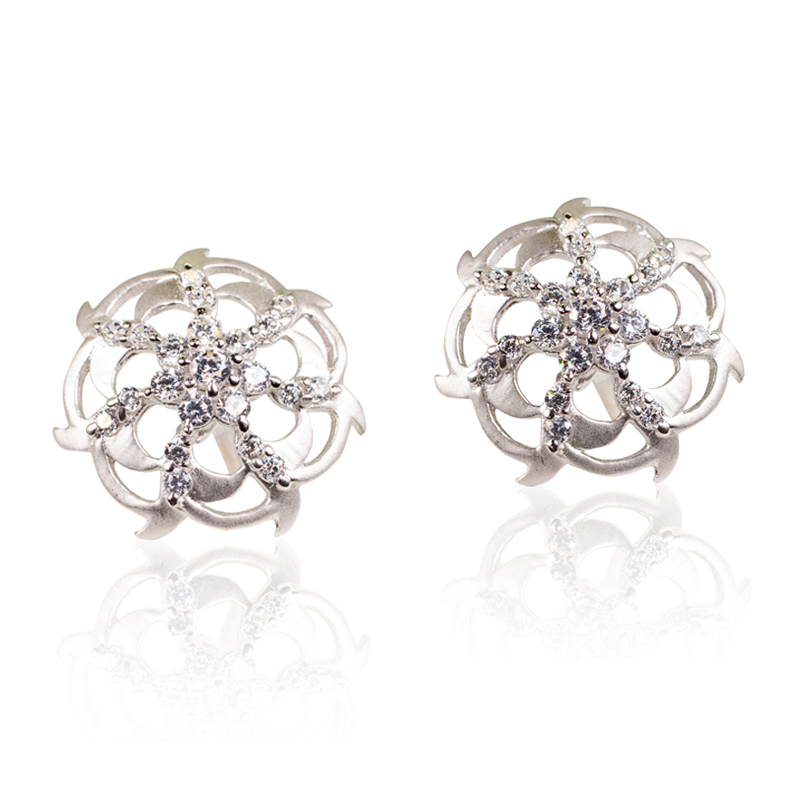 18 karat white clearance gold earrings