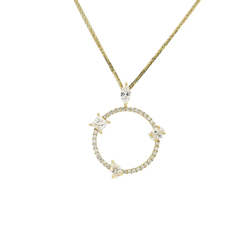 Elegant Round pendant for Daily Wear