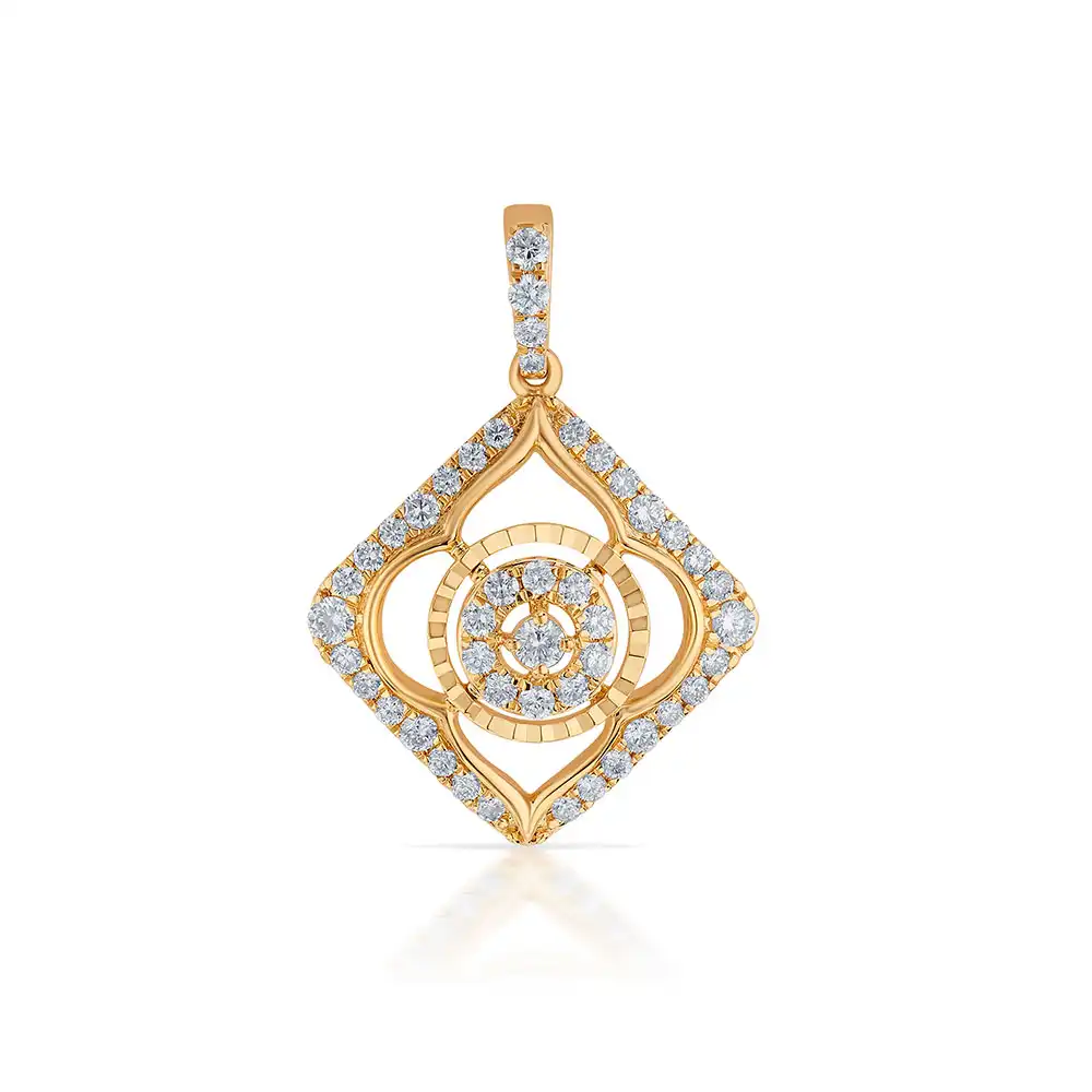 18K Yellow Gold & Diamond Rhombus Pendant Set