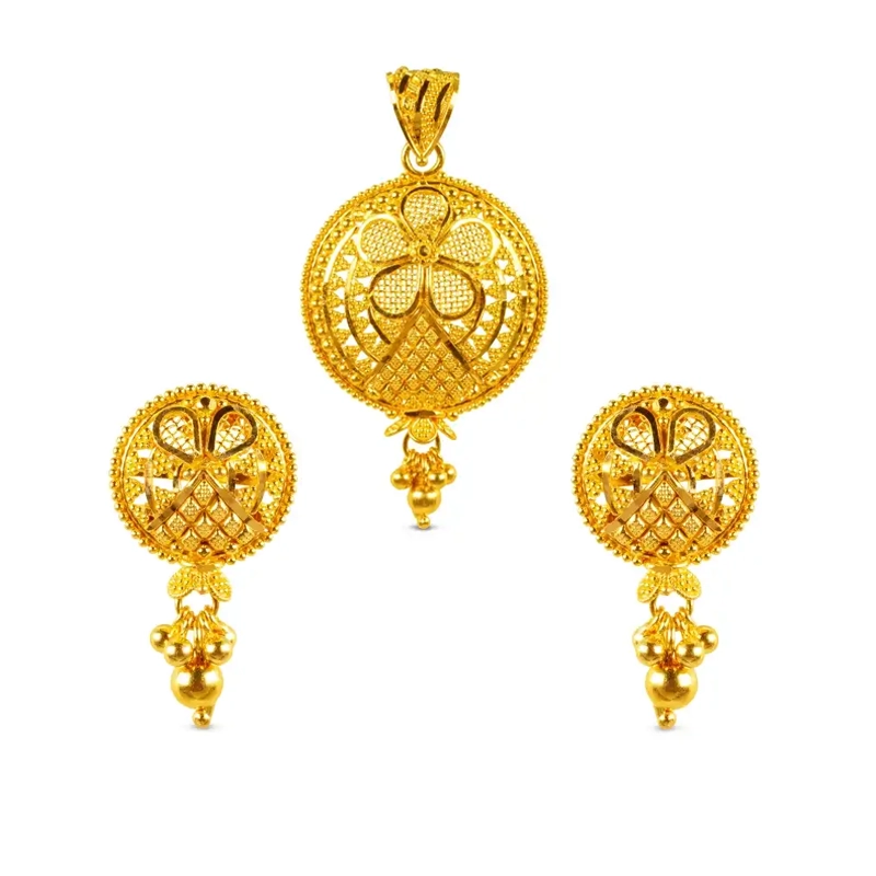 Round Pendant with matching Earrings in 22K Yellow Gold