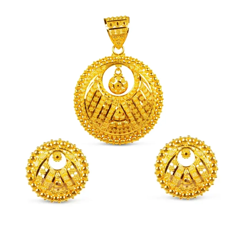 Classic 22K Yellow Gold Pendant Earrings Set