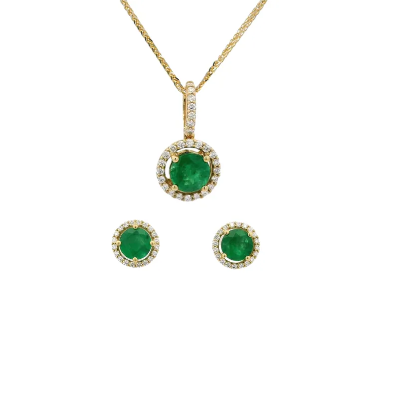 Round Emerald Diamond Pendant Set