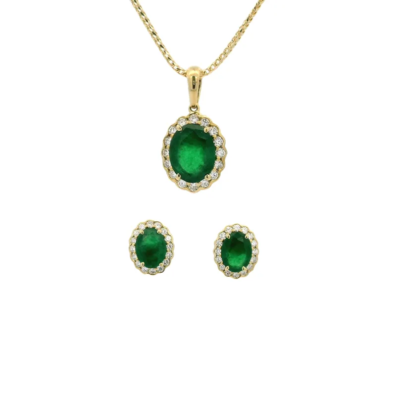 Oval Emerald Diamond Necklace Set