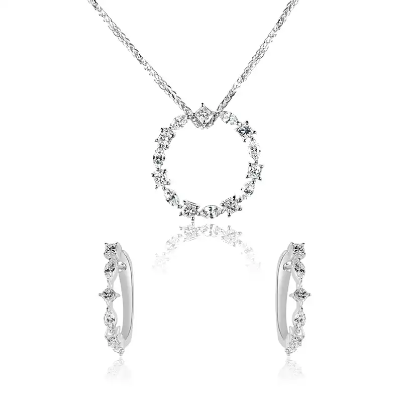 Circular White Gold Diamond Pendant Set