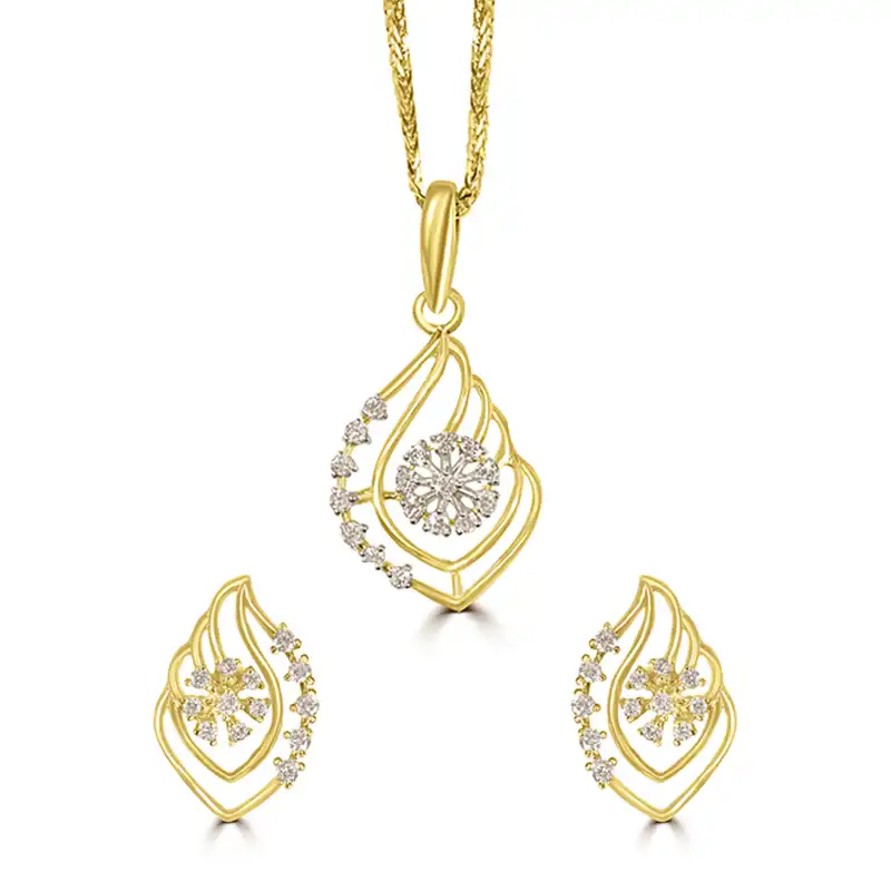 18K Gold Diamond Pendant Set