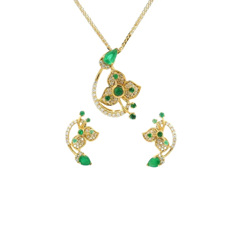 Emerald Diamond Pendant Set