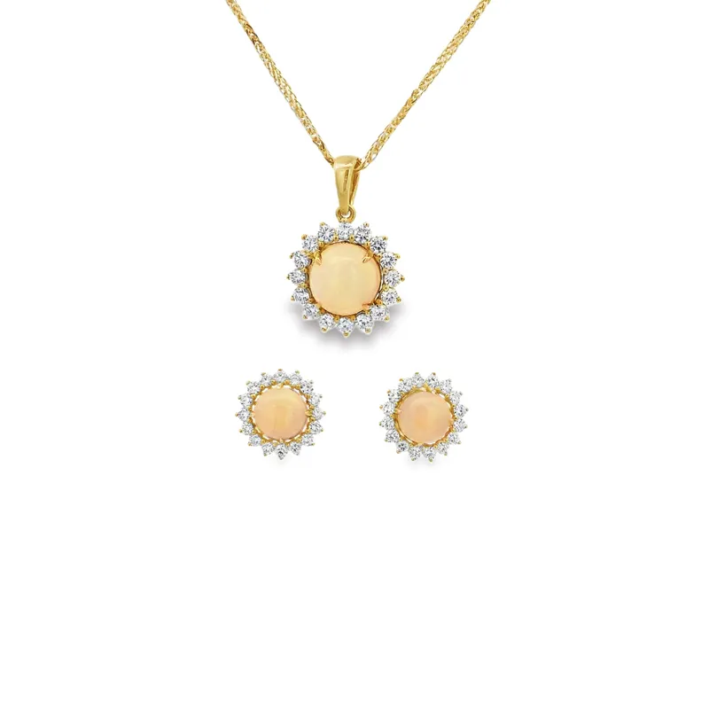 Elegant Diamond Pendant Set