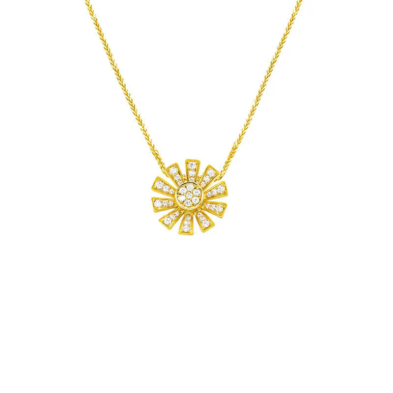 Flower Yellow Gold Diamond Pendant Set