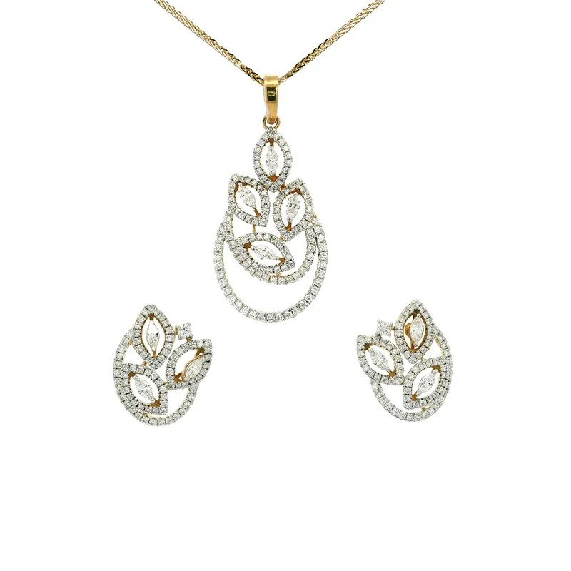 Elegant Leaf Design Pendant Set