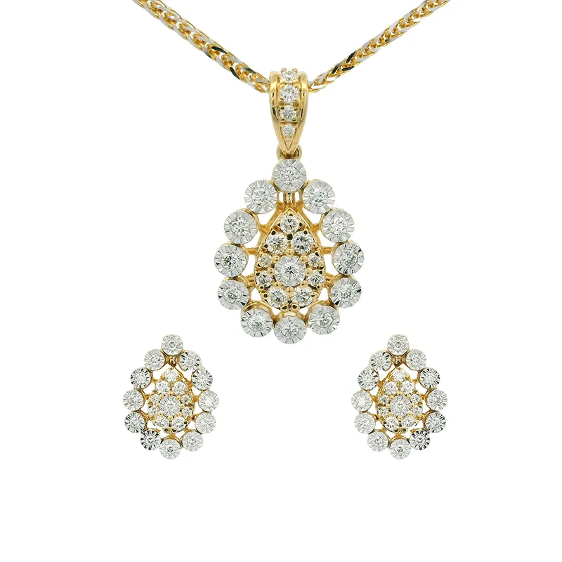 Elegant Gold Diamond Pendant Set - Pear shaped