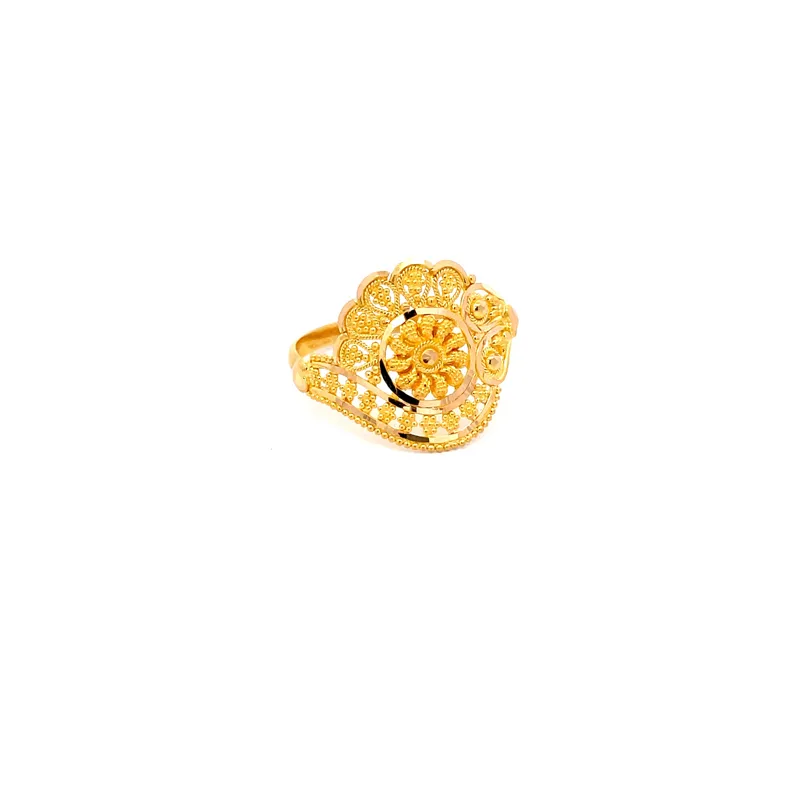 Elegant 22 Karat Yellow Gold Ring for Women Size 8.5