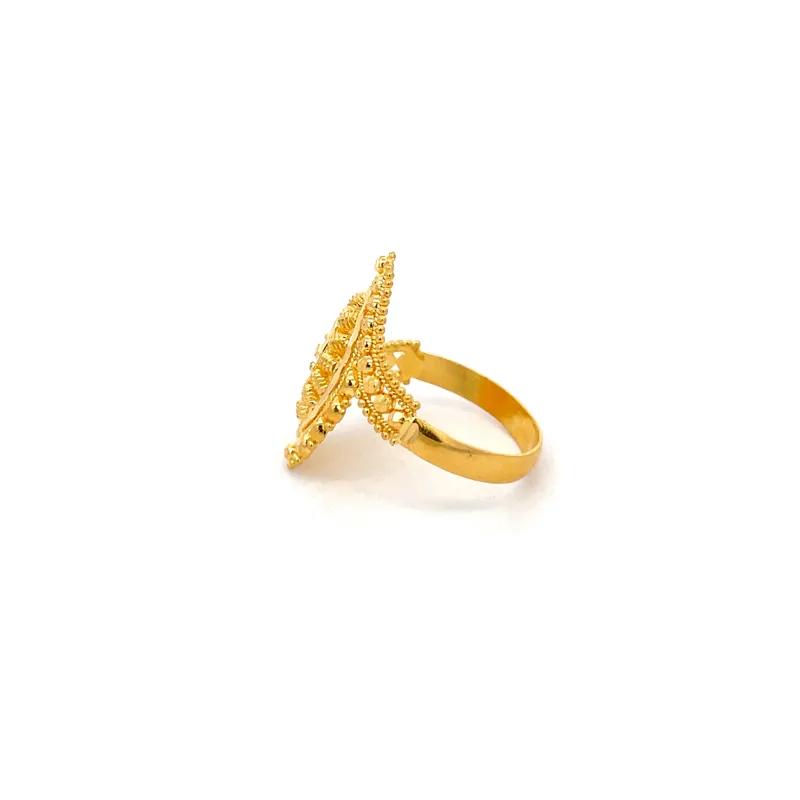 Elegant 22k Yellow Gold Ring Size 6.25 for Timeless Appeal