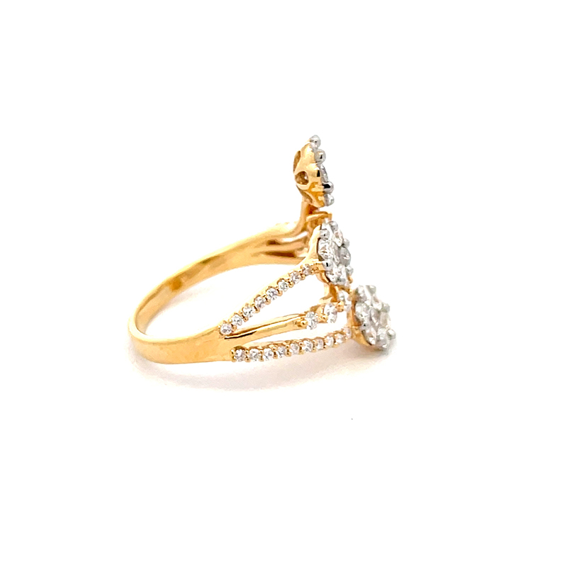 18K Yellow Gold Diamond Ladies Ring - Size 6.0