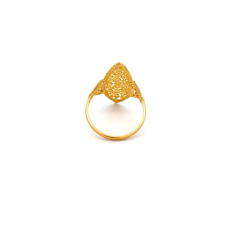 Beautiful 22k Yellow Gold Ring in Size 7.5 for Everyday Elegance