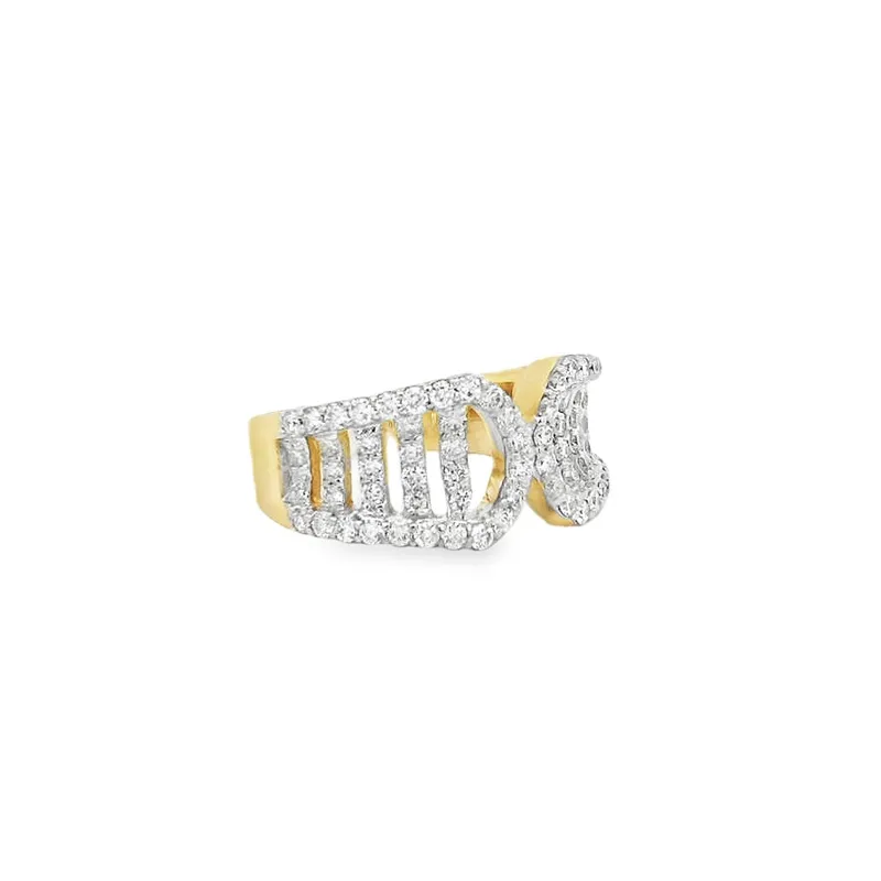 Elegant Diamond studded Ring