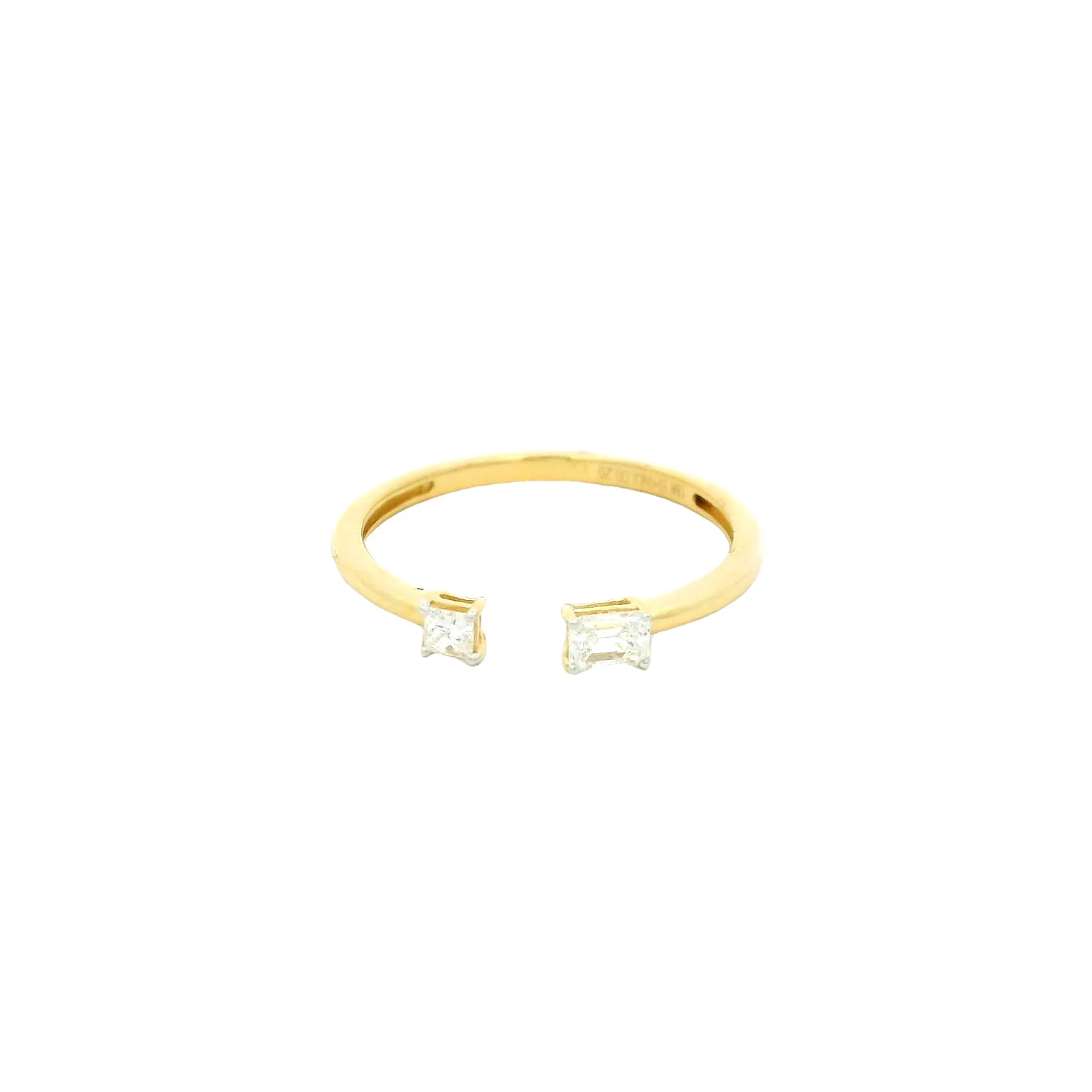 Elegant Gold Diamond Ring