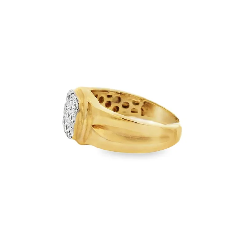 Elegant Men's Gold Diamond Ring