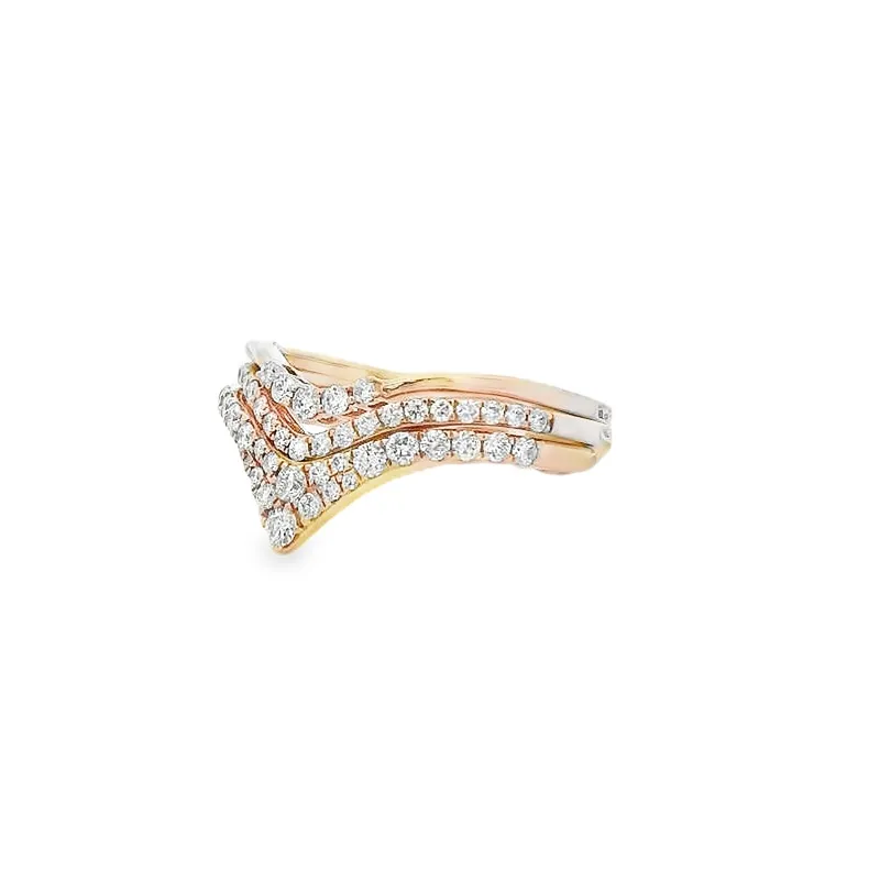 Elegant Wave Design Ring