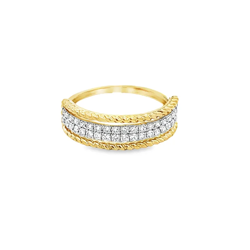 Elegant Gold Diamond Ring